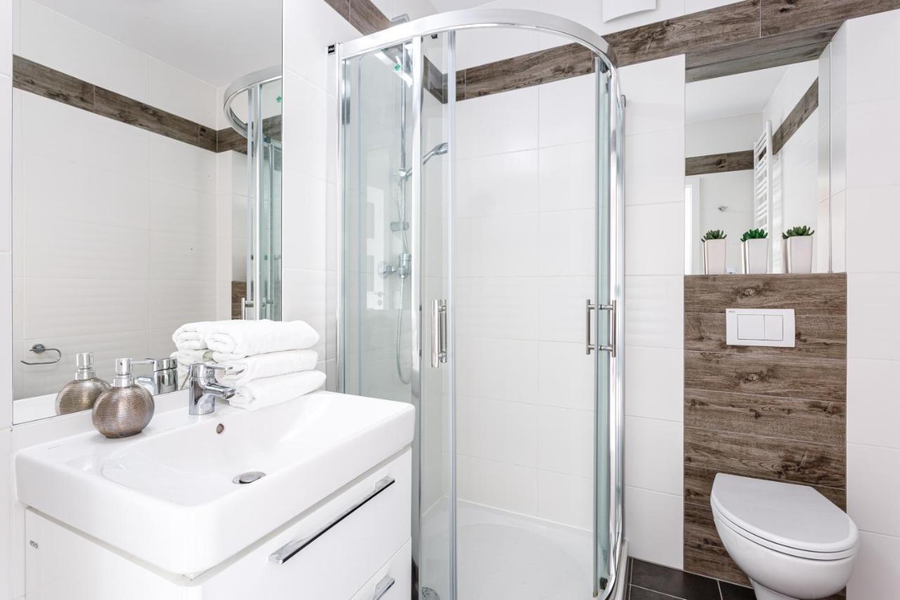 Apartament "Anna" - Kwartal Rozy Wiatrow, 15 Min Spacerem Od Plazy Swinoujscie Exterior photo
